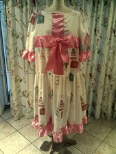 Xmas scene Panto Dame, Pink ribbon 50" chest,