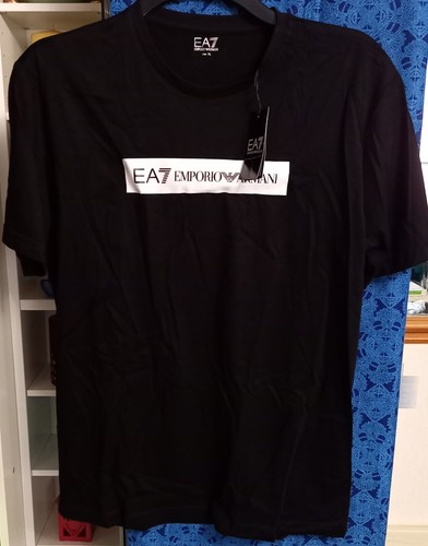 Emporio armani ea7 chest logo - armani,