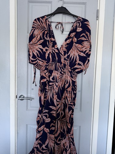 Lipsy london floral neck - floral, v-neck