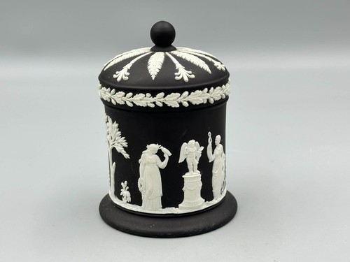 Wedgwood jasperware black - wedgwood, on