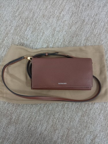 Burberry wallet the chain - on,