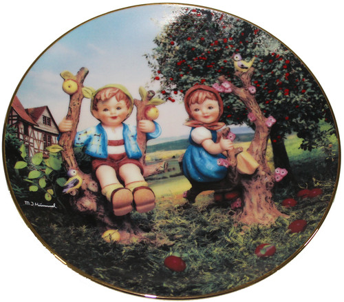 Danbury mint hummel little - mint,