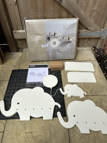 Mamas papas elephant shelves - &,