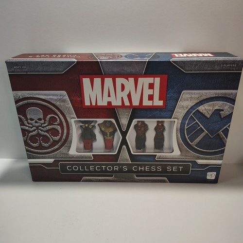Marvel collector chess set - collector's,