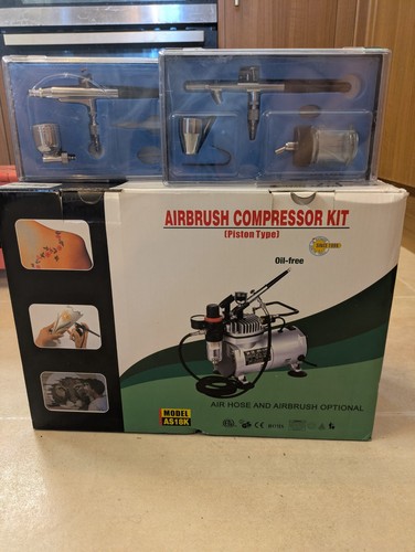 Airbrush compressor kit with