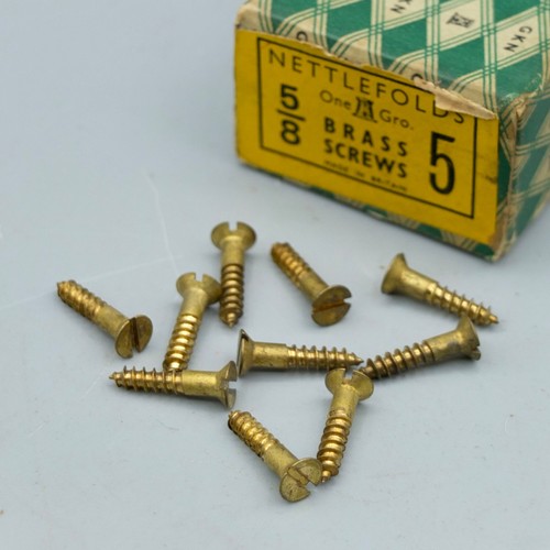 5 countersunk slotted - 5/8",