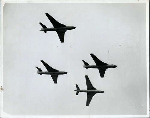 Vickers valiant formation - valiant,
