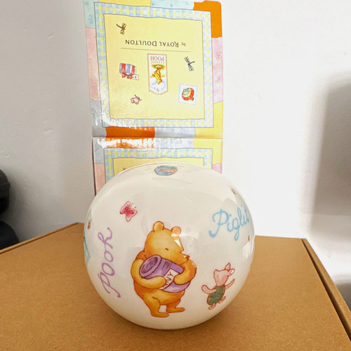 Royal doulton winnie - royal, winnie-the-pooh