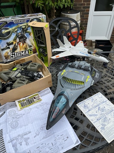 Stealth fighter bomber - stealth,