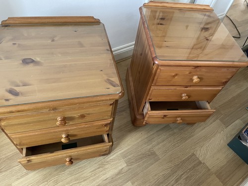 Pair ducal pine - of, bedside