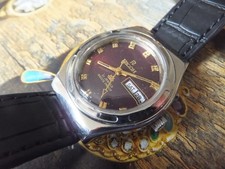 Embossed Maroon Dial 37mm