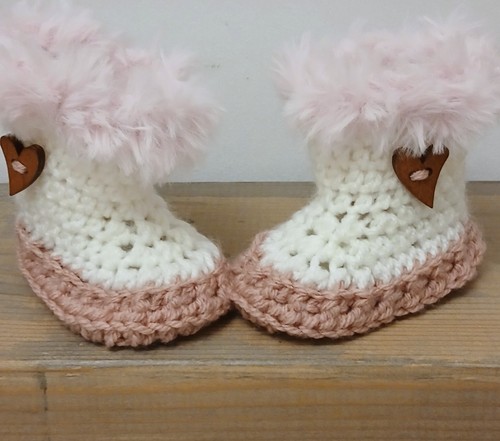 Handmade baby crochet shoes - crochet,