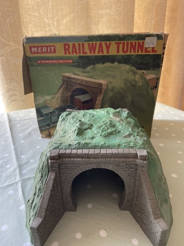 Merit and gauge railway - oo, ho
