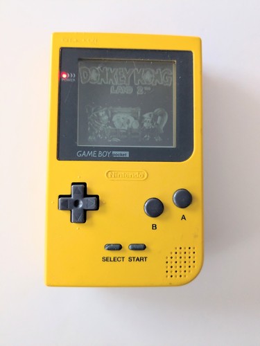 Yellow nintendo gameboy - yellow,