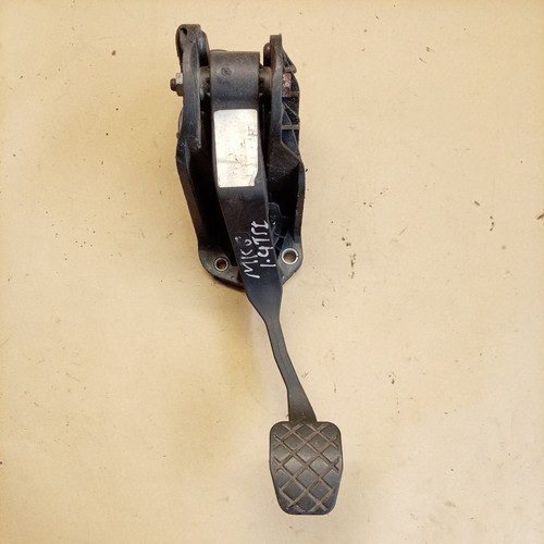Audi 13 clutch pedal - audi, 8p