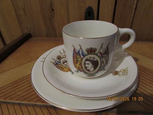 Qeii coronation cup trio 1953 - qeii,