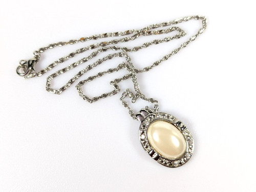Vintage 1940s style faux pearl - vintage,