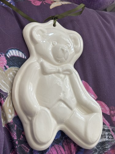 White ceramic cookie moulds - white,