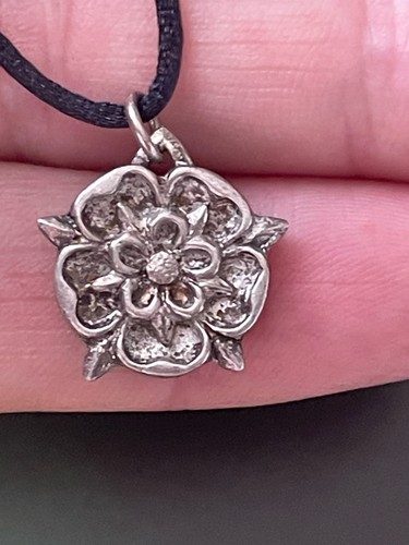 Antique vintage dainty - /,