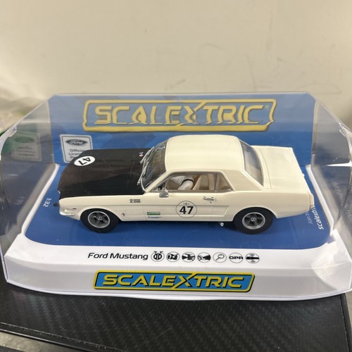 Scalextric c4353t ford mustang - scalextric,