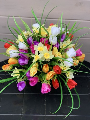 Colourful tulips grave - colourful,
