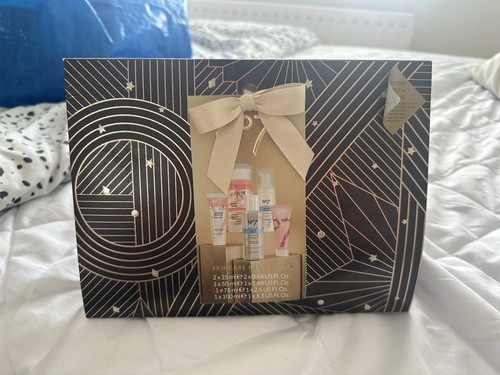Boots no7 skincare essentials - skincare,