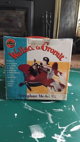 Wallace and gromit airfix - gromit,