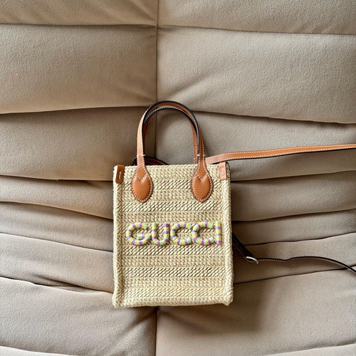Gucci raffia logo mini tote - gucci,