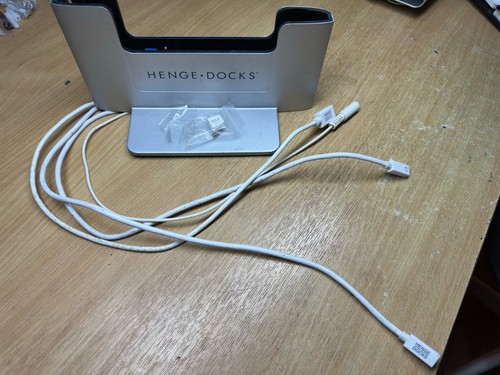 Henge docks vertical docking - vertical,