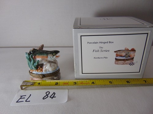 Porcelain hinged box trinket - box,