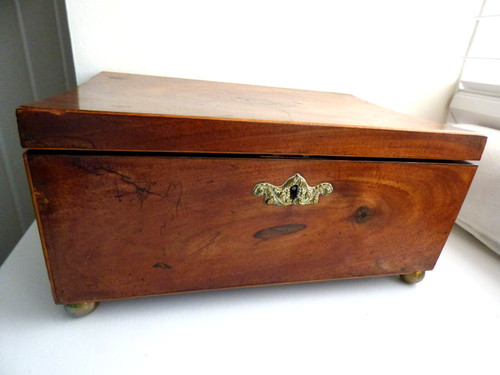 Antique wood sewing/needlework