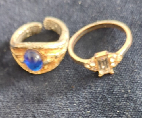 Gold tone adjustable band - gold,