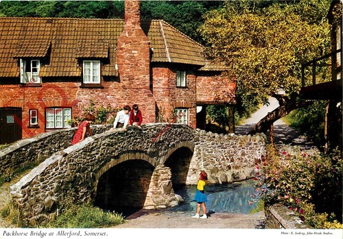 Picture postcard allerford - picture, postcard>>allerford