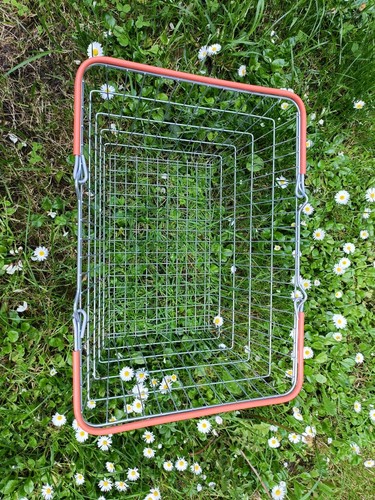 Wire metal shopping basket - wire,