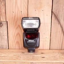 Used Nikon SB-700 Speedlight