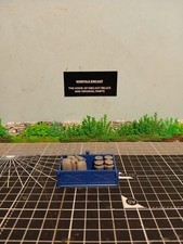 BRITAINS FARM TOYS TRANSPORT BOX 