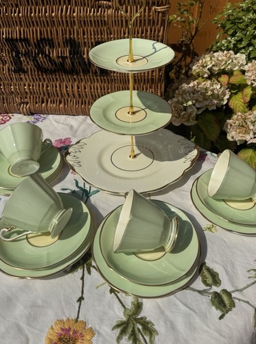 Vintage pastel green - vintage, roslyn