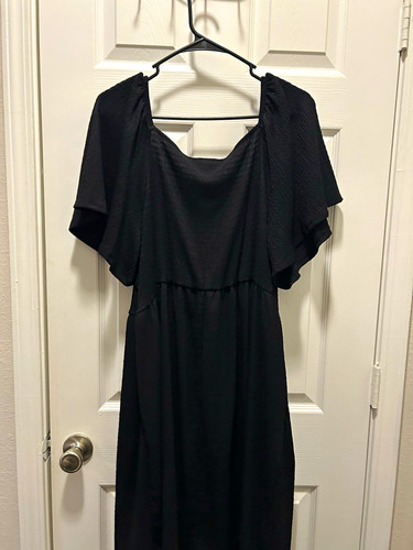 Ava viv black solid v - &,