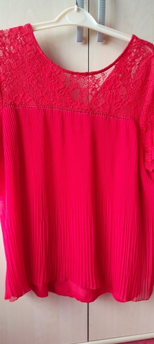 Tesco f ladies red - &,