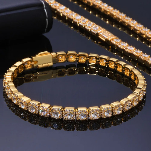 Round simulated diamond tennis - diamond,