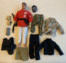 Action Man 1999 Action Figure Martial Arts & Clothing Bundle