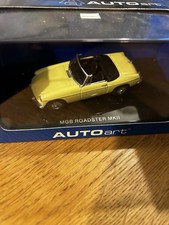 AUTOART MODELS MGB  ROADSTER