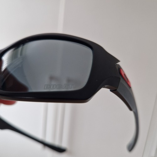 Oakley sunglasses polarized - sunglasses,