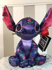 Genuine Stitch Crashes Disney