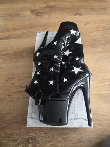 Hella heels save horse - save,