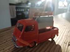 Atlas French Dinky 564 Renault