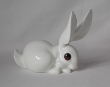 UNUSUAL WHITE BUNNY RABBIT BONE CHINA LARGE BROWN EYES & HUGE EARS ROYAL OSBORNE
