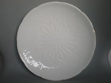 MOORE BROS 9" DINNER PLATES X 2  RD NO 97931 