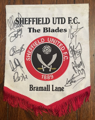 Sheffield united autographed - sheffield,