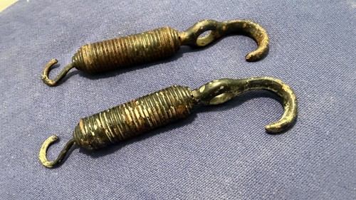 Side bonnet spring - 2,